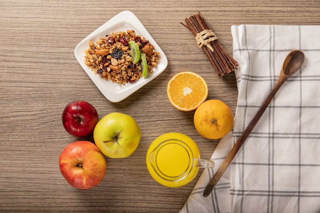 Visual illustration for soluble vs insoluble fiber